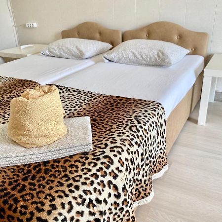 U Valery Hotel New Athos Bagian luar foto