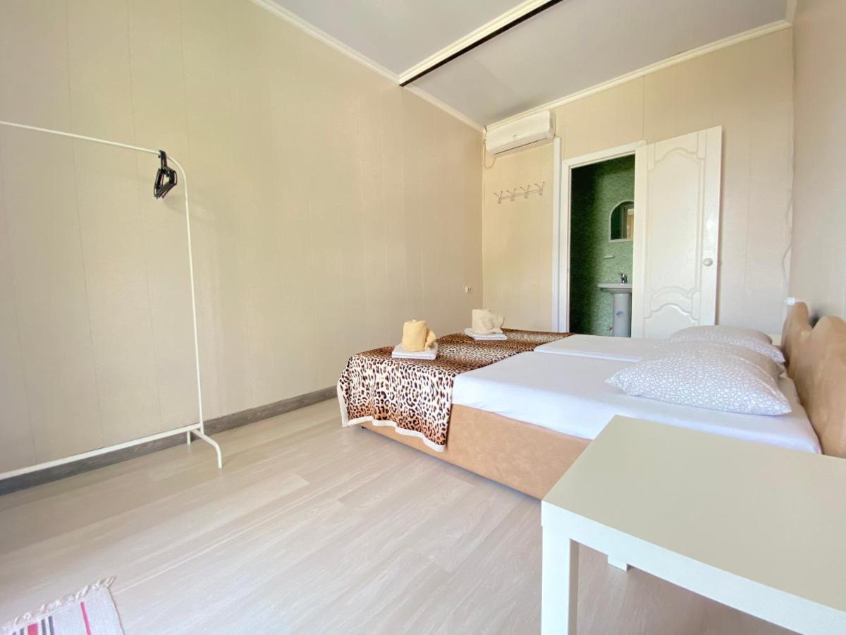 U Valery Hotel New Athos Bagian luar foto